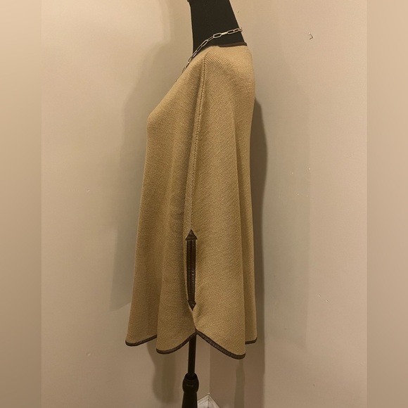 Cremieux Leather Trim  Poncho Sweater Camel Brown Wool Blend, size L - Picture 3 of 8
